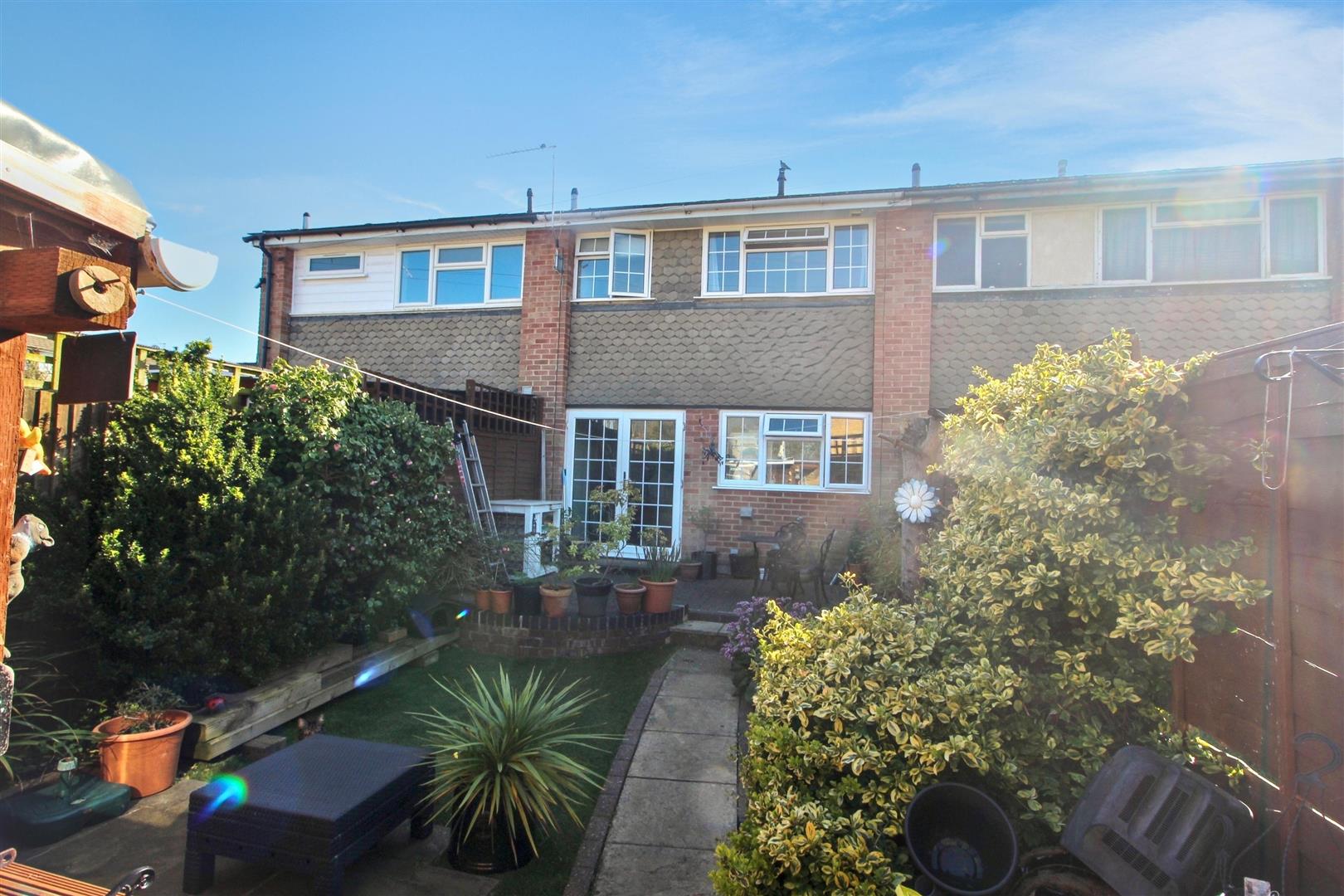 Bromley Walk, Tilehurst, Reading